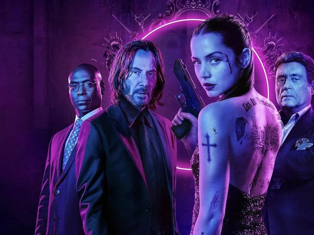 동시에 세계관 확장축은 실제로 가속 중입니다. 스핀오프 ‘발레리나’는 2025년 6월6일 북미 개봉으로 확정·개봉했고, 시간축상 챕터3~4 사이를 메우는 구조로 아나 데 아르마스가 ‘루니/이브’로 복수극을 전개합니다. 키아누 리브스, 이안 맥셰인, 고(故) 랜스 레딕이 세계관의 연결조직으로 등장하며, 제작 과정에서 스타헬스키가 액션감수와 재촬영을 지원해 본가의 리듬을 이식했습니다. 이는 본편이 ‘죽음으로 닫은 테마’를 훼손하지 않고도 세계관은 계속 회전하게 만드는 운영 장치로 기능합니다.