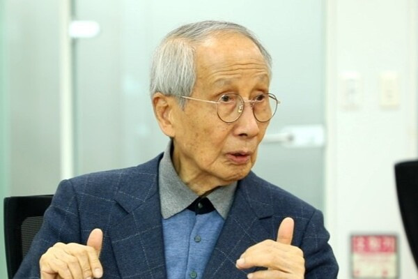 윤여준 전 환경부장관 윤석열 비상계엄 비판