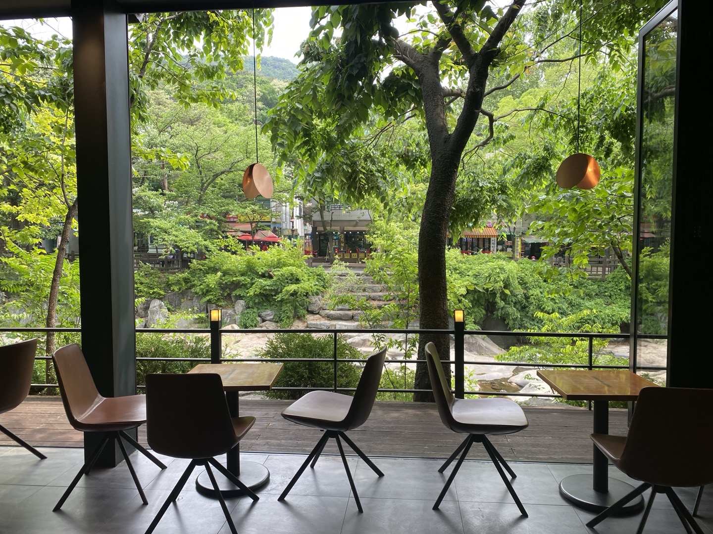 서울 감성카페 숲뷰