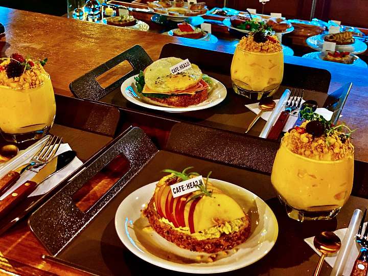 토요일은 밥이좋아 예산 윤봉길기념관 메타세콰이어길 오픈 샌드위치 맛집 그릭요거트 생과일 콘치즈 소시지 잠봉뵈르 예산10미 현지인 추천 토밥 좋아 방송정보