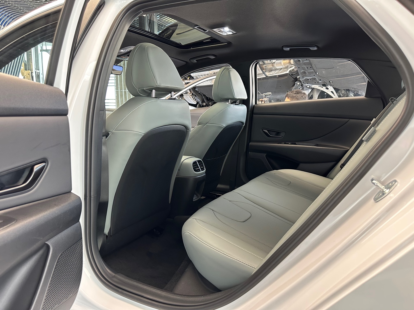 현대차 더 뉴 아반떼