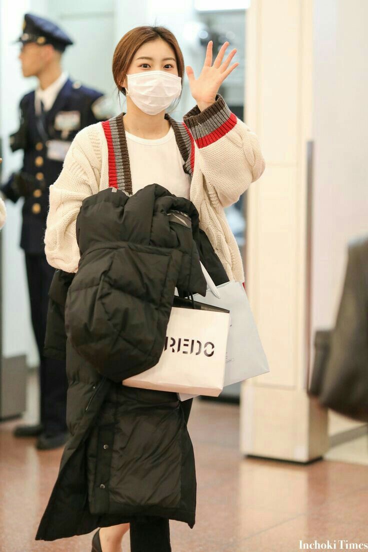 아이즈원 강혜원 몸매 키 아이즈원 강혜원 몸매 키