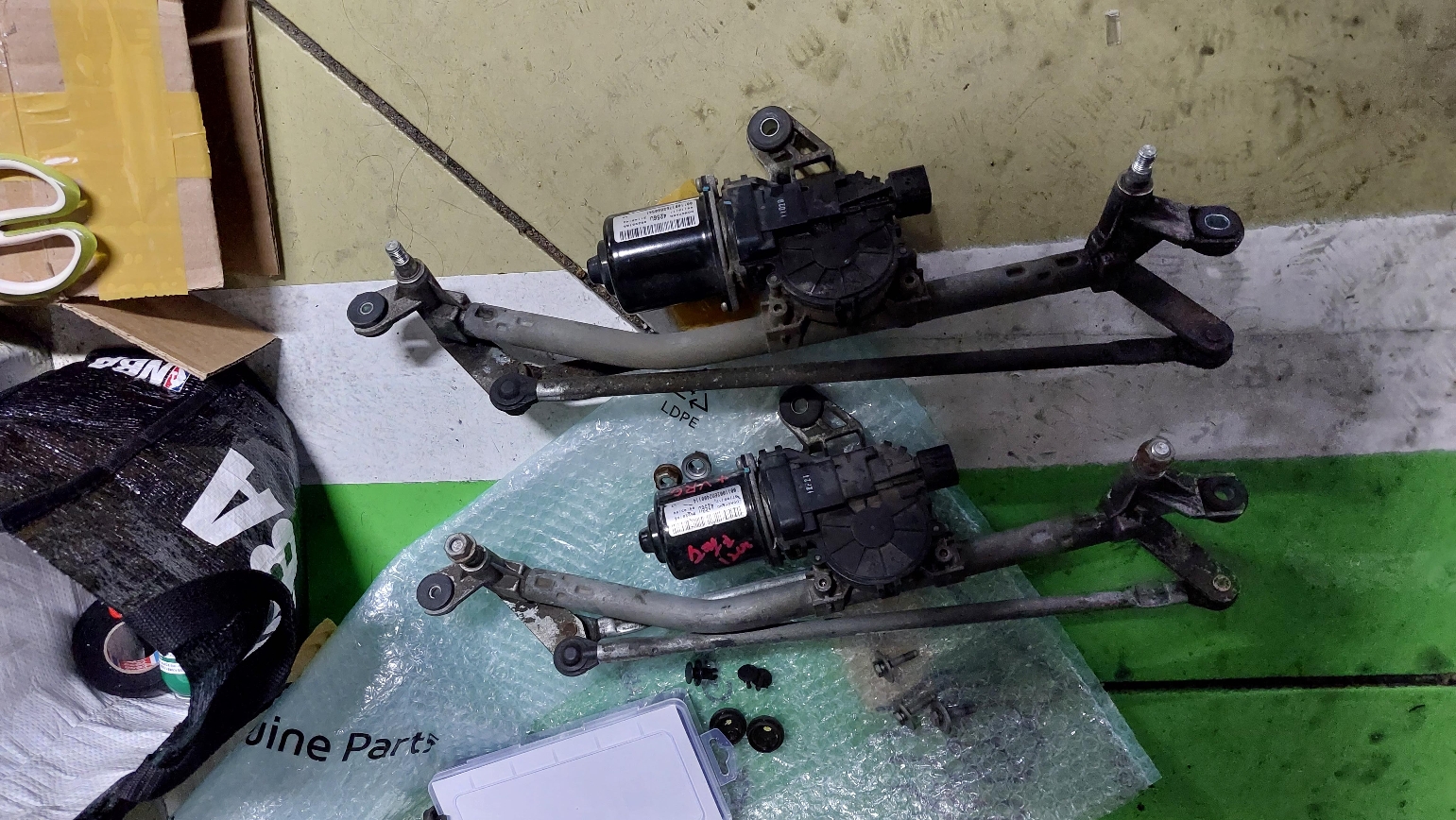 쉐보레 12년식 스파크 와이퍼 모터 2대