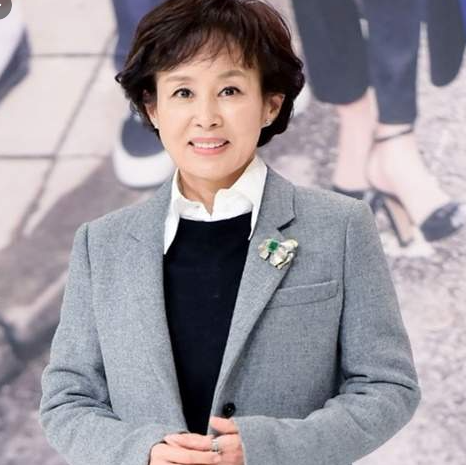 이경진 69세 미모