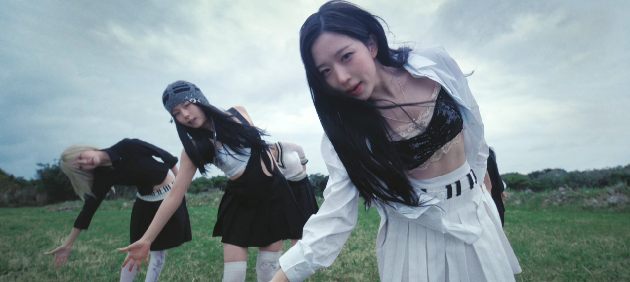 NMIXX (엔믹스) Heavy Serenade