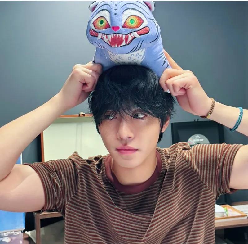 안효섭&amp;#44; 케이팝 데몬 헌터스&amp;#44; 안효섭 CBS 뉴스&amp;#44; 안효섭 진우&amp;#44; 사자보이즈&amp;#44; K팝 애니메이션&amp;#44; 넷플릭스 애니메이션&amp;#44; 케이팝 데몬 헌터스 안효섭&amp;#44; CBS 뉴스 생중계&amp;#44; 한국 배우 최초 CBS 출연&amp;#44; 넷플릭스 흥행 애니메이션&amp;#44; 안효섭 영어 더빙&amp;#44; 글로벌 K콘텐츠&amp;#44; 문화 대사&amp;#44; 아카데미 후보 애니메이션&amp;#44; 넷플릭스 3억뷰&amp;#44; 진우 명장면&amp;#44; 진우 대사&amp;#44; 안효섭 인터뷰&amp;#44; 케이팝 애니메이션 추천