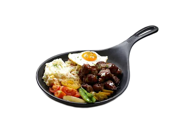 후라이팬에-요리가-있는-사진