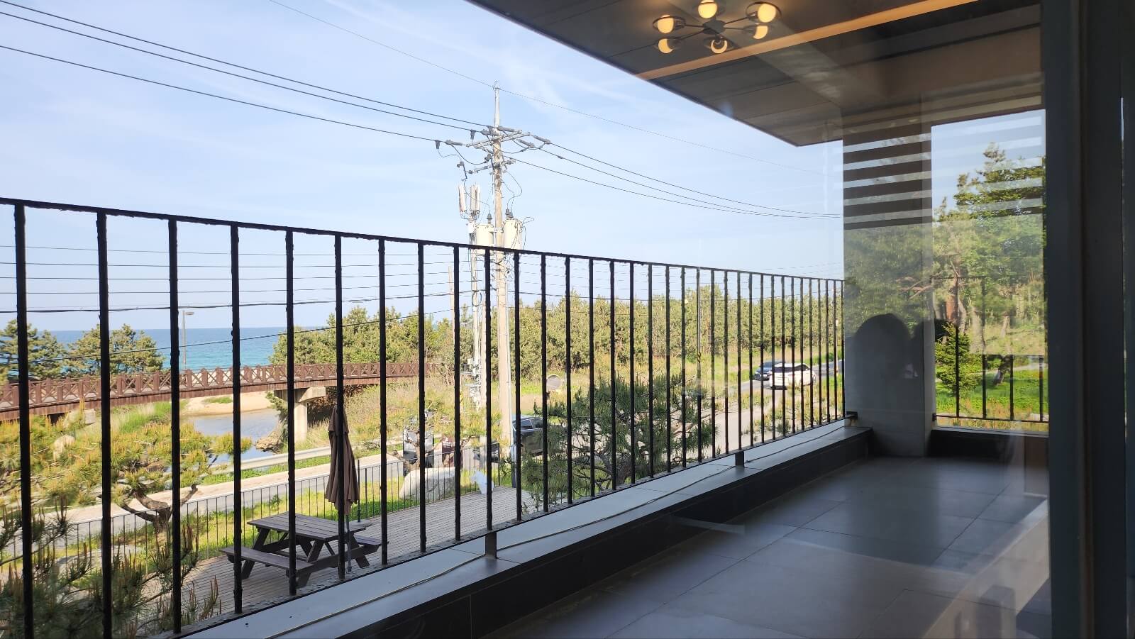 보헤미안박이추커피 테라스 전경