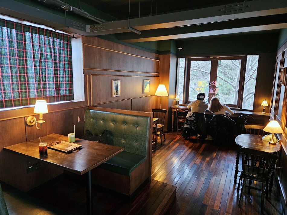 동화같은 카페 만디, 부산 사하구 카페 인스타 핫플 카페