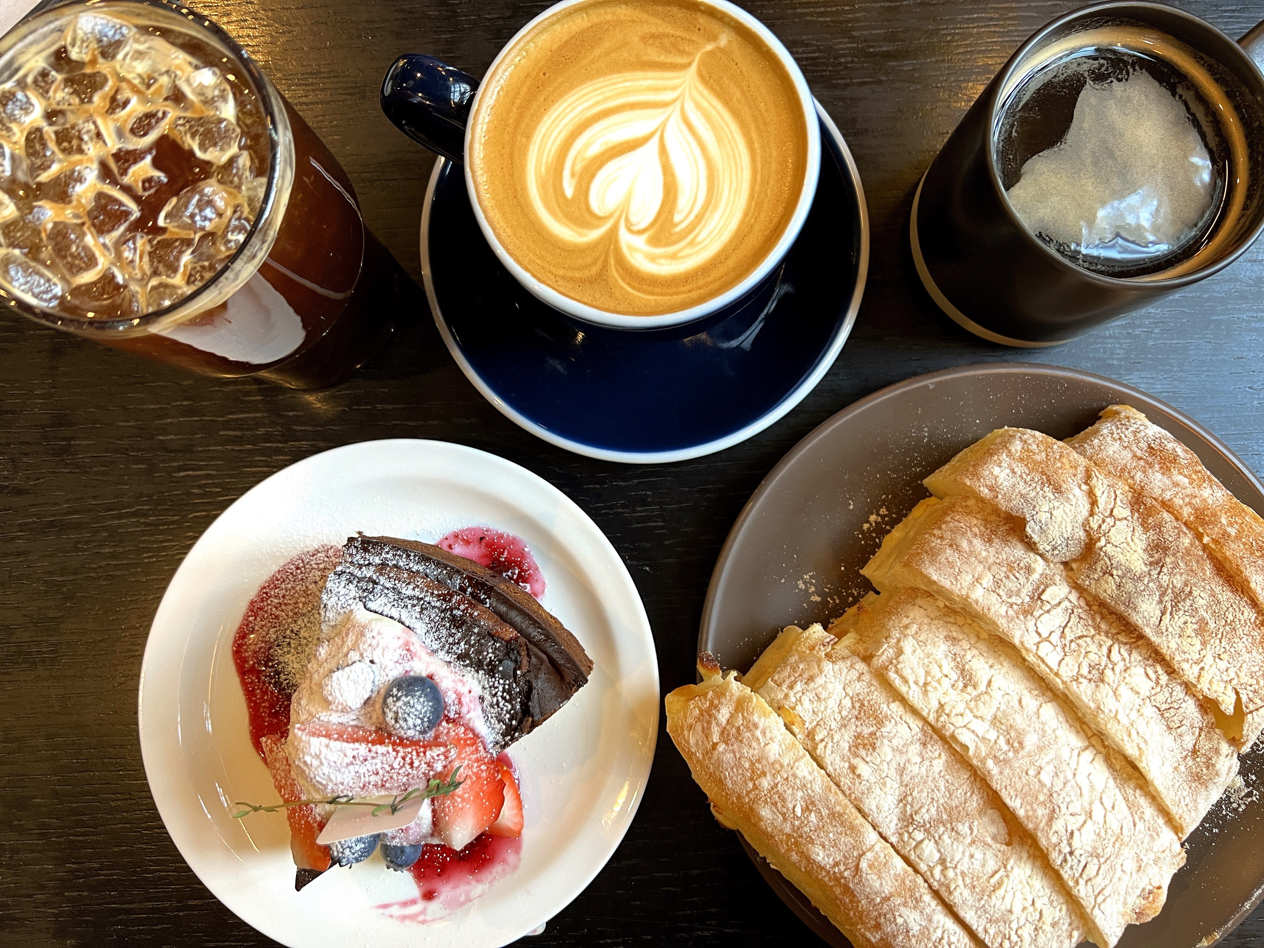 광주늦은시간까지하는카페퍼니스카페앤라운지