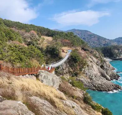 금오도 비렁길 출렁다리