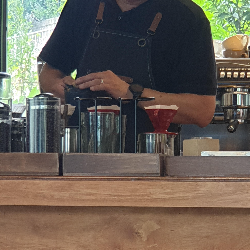 임종호 커피 파주점 (feat. 파주 모드니 본점)_임종호 커피 파주점_브루잉 모습