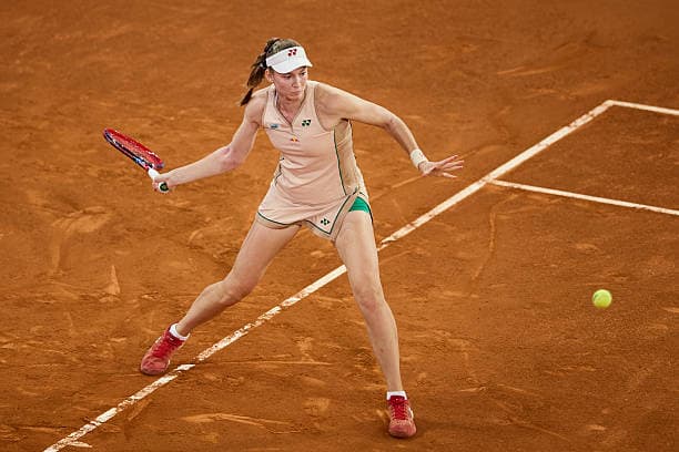🎾 엘레나 라이바키나 – 조용한 파워, 강한 내면의 기술