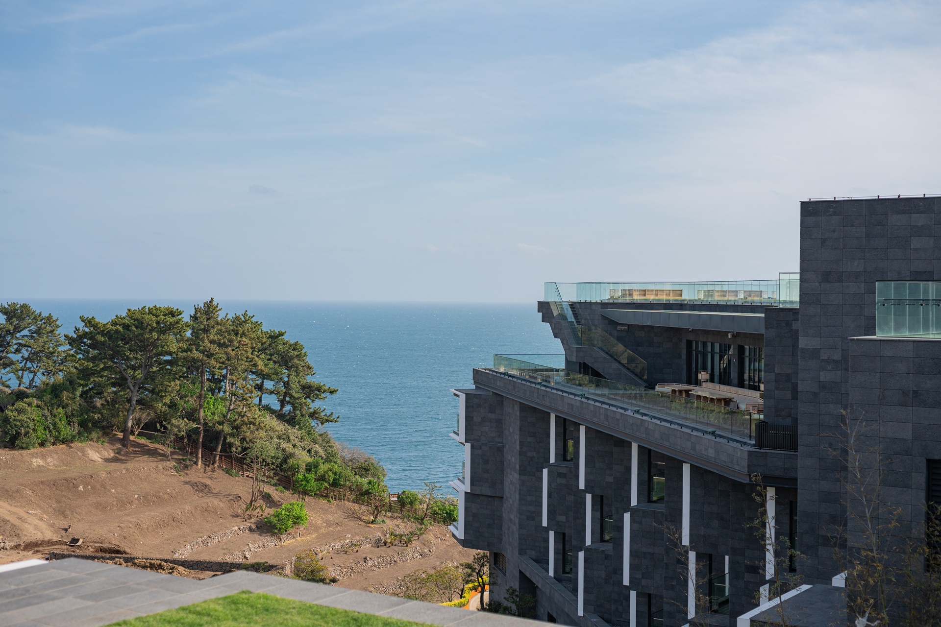 #JW메리어트 #JW메리어트제주 #JW메리어트제주리조트&스파 #범섬 #빌벤슬리 #서귀포호텔 #제주리조트 #제주메리어트 #제주여행 #제주호텔 #댄싱두루미 #더플라잉호그 #아일랜드키친