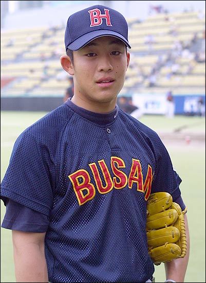 부산고 출신 야구선수 정의윤