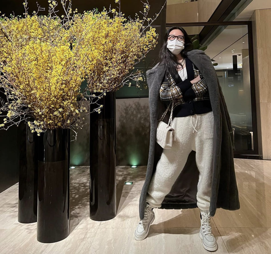 손나은 사복 패션