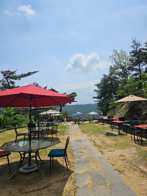 더피아노 카페 야외 사진