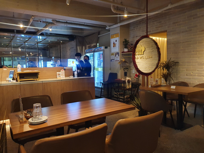 멜로우가든-실내2