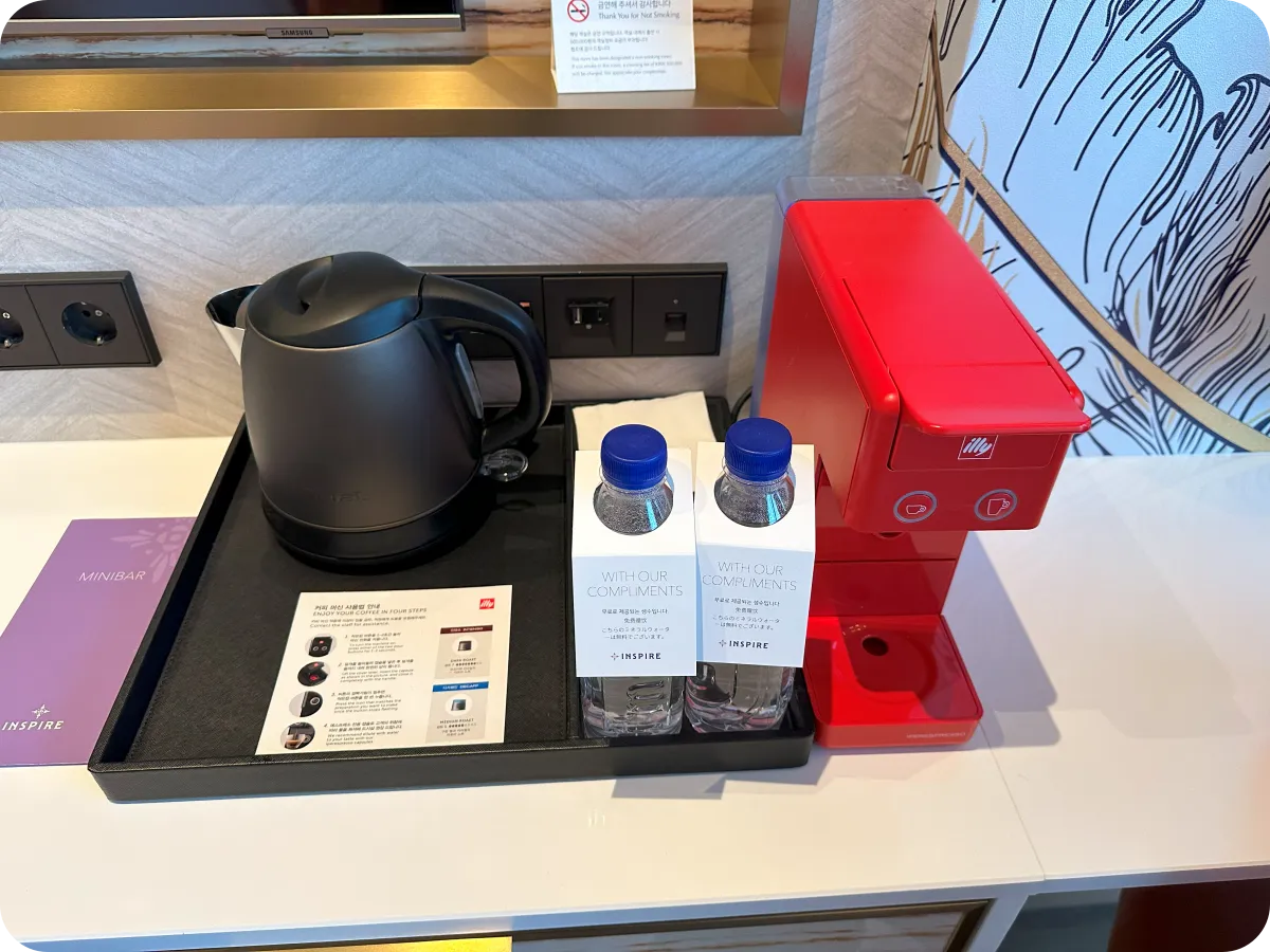 인스파이어 리조트 객실 내 커피포트 및 커피머신