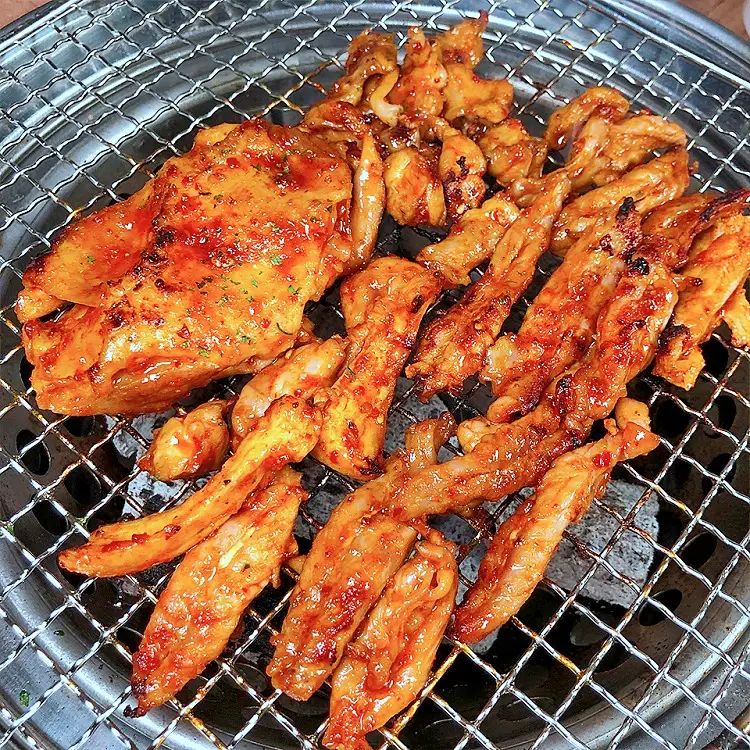 투데이 맛있는 메뉴 닭 특수부위 연골, 안창살, 닭껍질, 허벅지살, 닭목살 숯불 구이 맛있는 식당 추천 부산 남천동 맛집