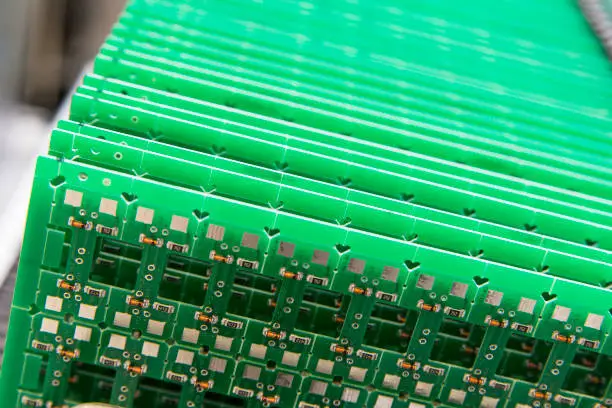 유리기판 관련주 수혜주식 대표종목