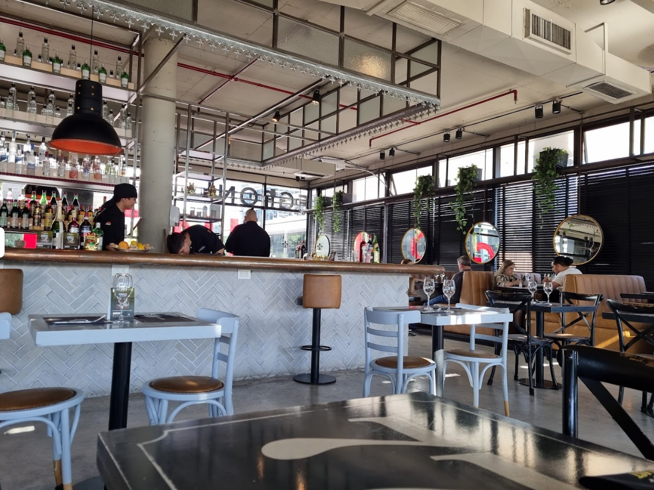 Negroni Sushi & Bar 02