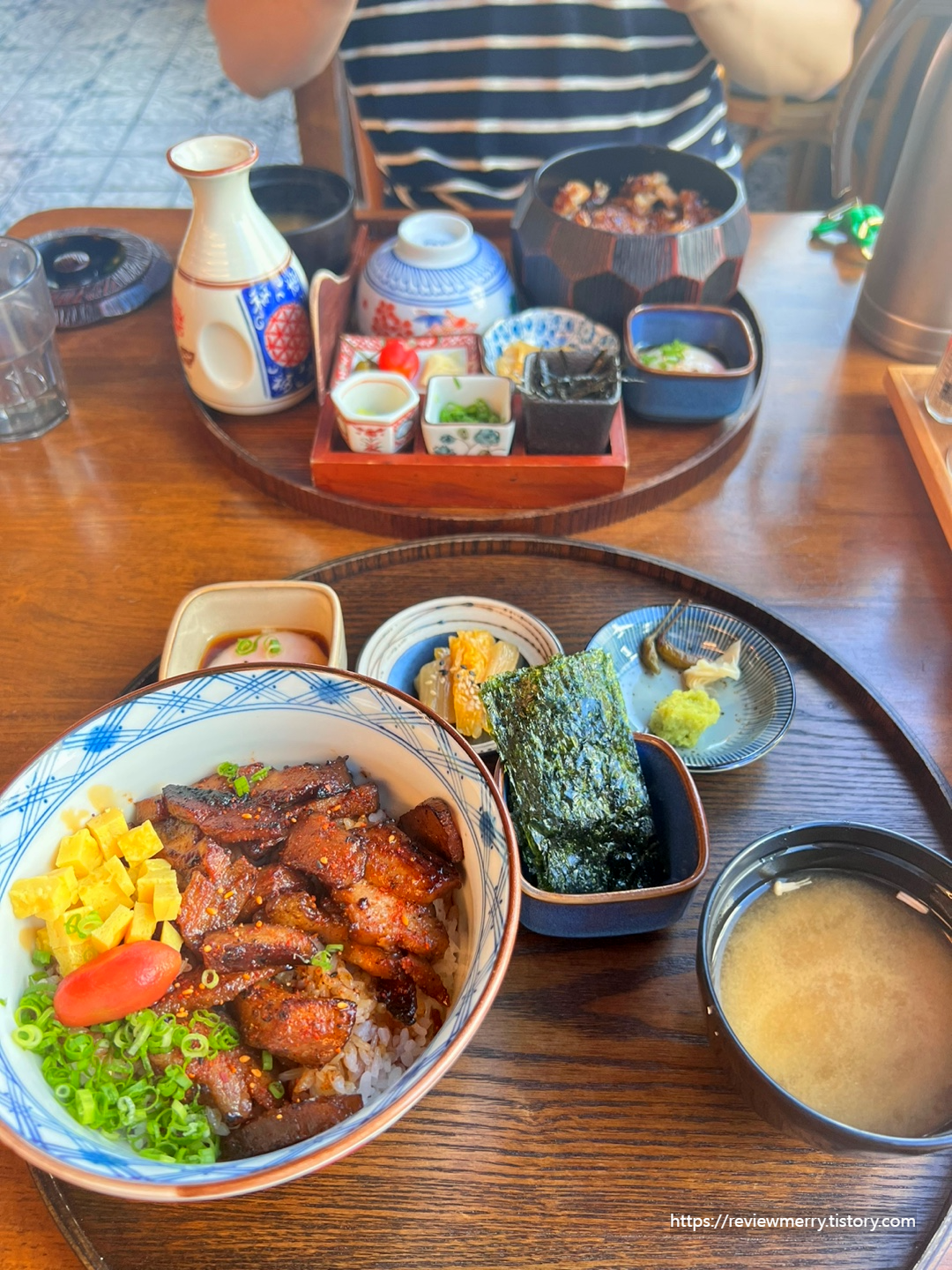 모리 음식 사진