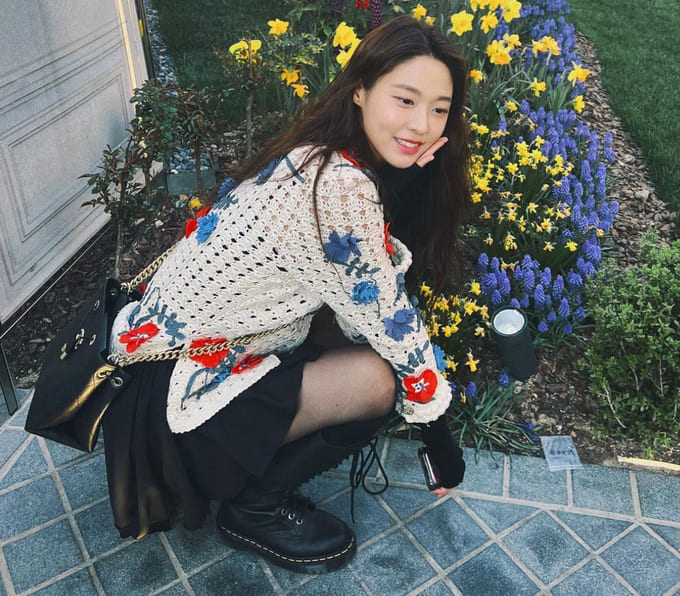 김설현 사복