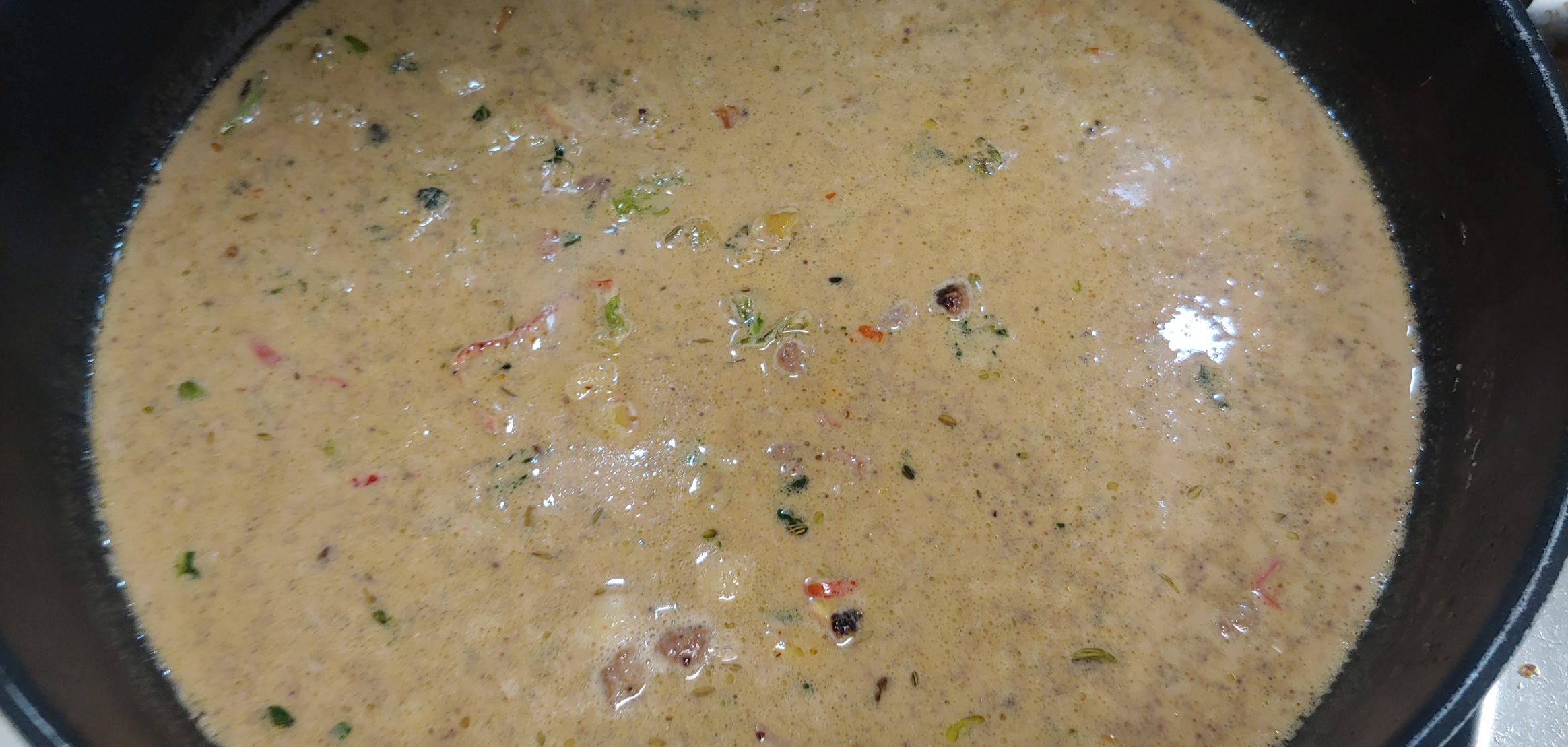 우유까지 넣으니 아니... 그럴싸해졌어요.