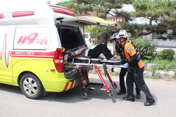 자동 제세동기&amp;#44; 자동 심장충격기(AED)의 사용법