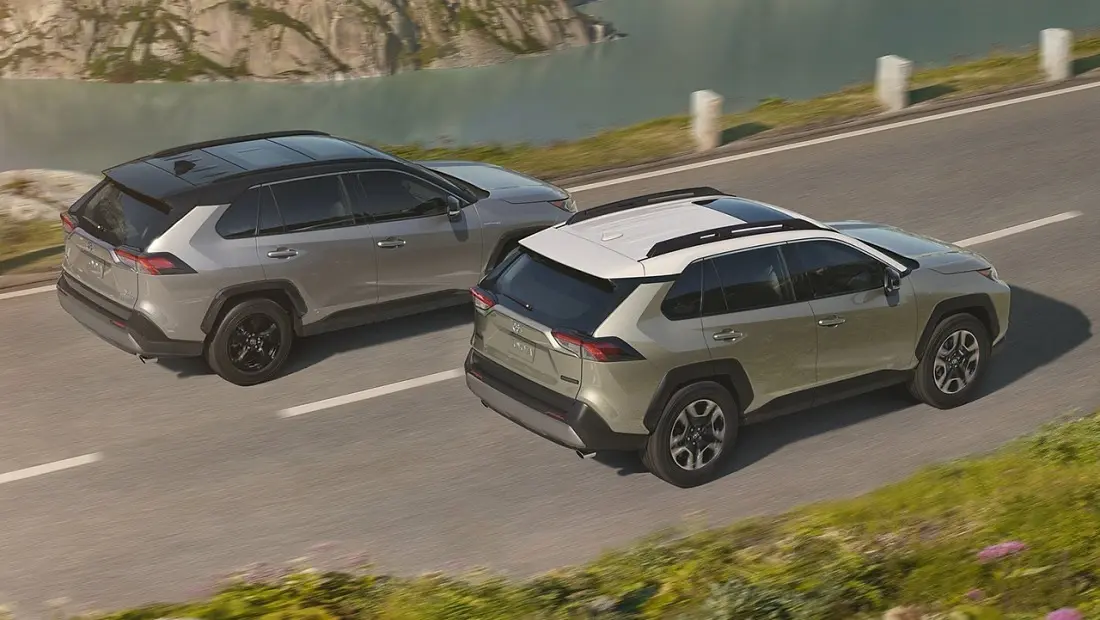 토요타 RAV4 하이브리드 가격 실구매가 모의견적 제원 옵션 카탈로그 내부 색상 디자인 인테리어 출고 중고 총정리