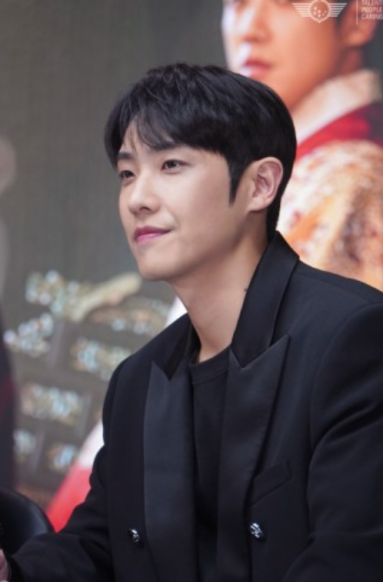 이준