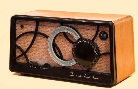 저음이 강한 스피커는 왜 더 크게 들릴까 - 청감과 실제 음량의 차이