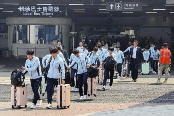 내고향여자축구단 입국: 8년 만의 전격 방남! AWCL 수원FC위민 남북 빅매치 일정, 역대 전적 및 관전 포인트 총정리