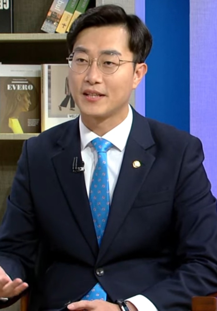 장경태 국회의원 민주당 청년위원장 최고위원 경력 관련 사진