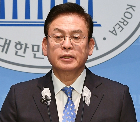 정우택 국회의원 돈봉투 수수 영상과 논란 해명