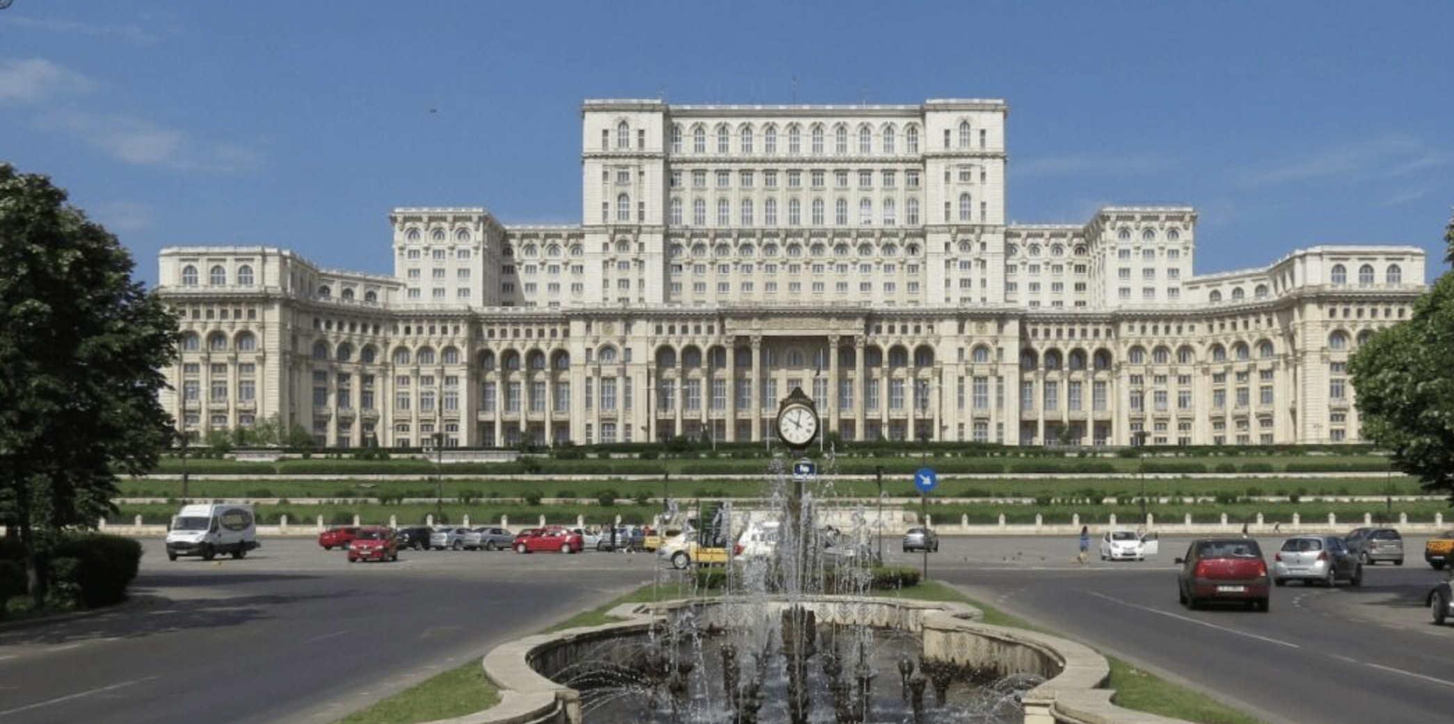 아티스트가 사랑한 동유럽 도시 (부쿠레슈티) 관련 사진.