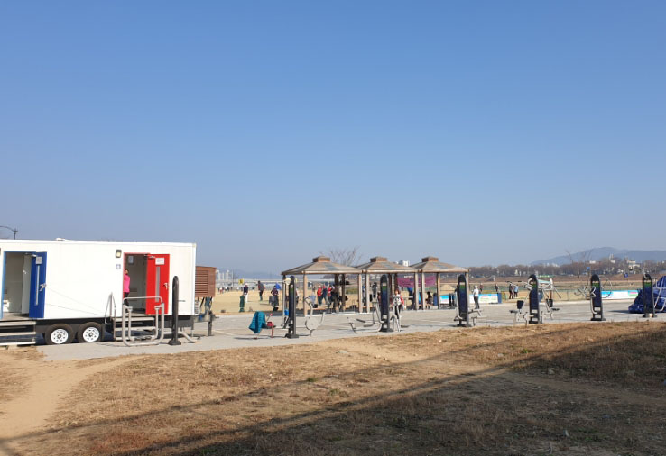 경주파크골프장 (총36홀) 경주시 석장동과 충효동 서천둔치 천변에 길게 조성