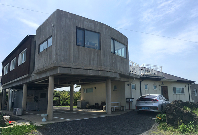 제주-소풍펜션-뒤편