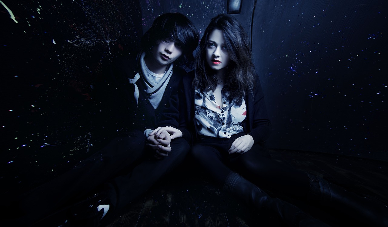 영화 '트와일라잇' 연상 이미지