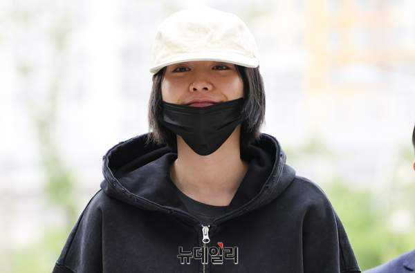 나나 자택 강도 피해 사건의 전말: 법정의 눈물과 '전참시' 가스총 일상, 그리고 정당방위의 진실