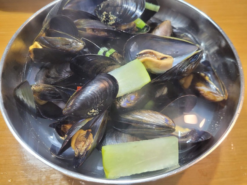 세척홍합으로 완성된 홍합탕