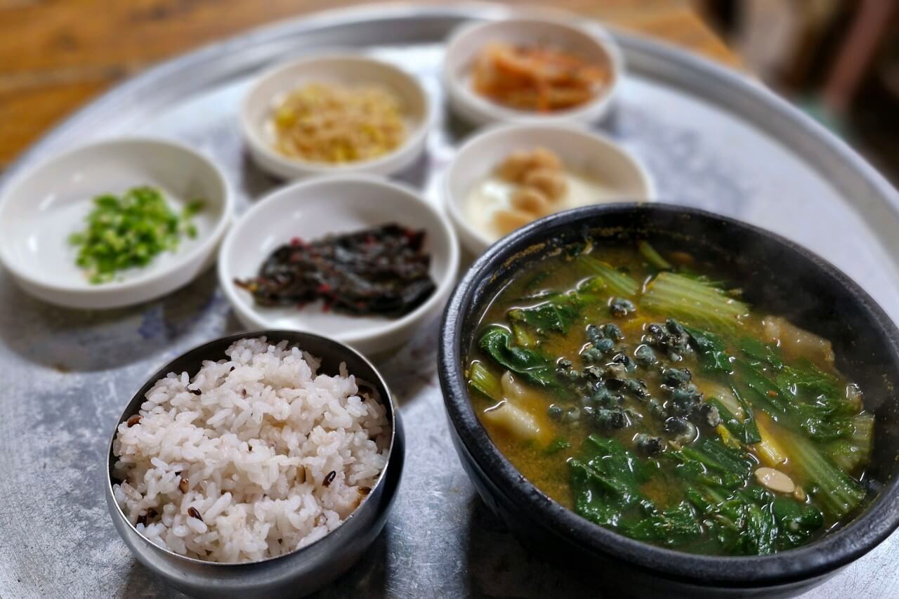 생방송투데이 외국인의 밥상 충북 영동군 황간 다슬기 국밥 맛집 원조동해식당 생방송투데이 3775회