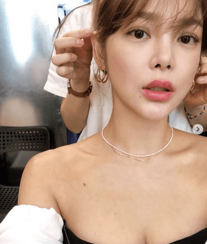 박시연-드레스-셀카