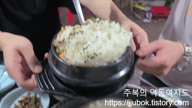 푸른농원-닭백숙-찹쌀-섞기