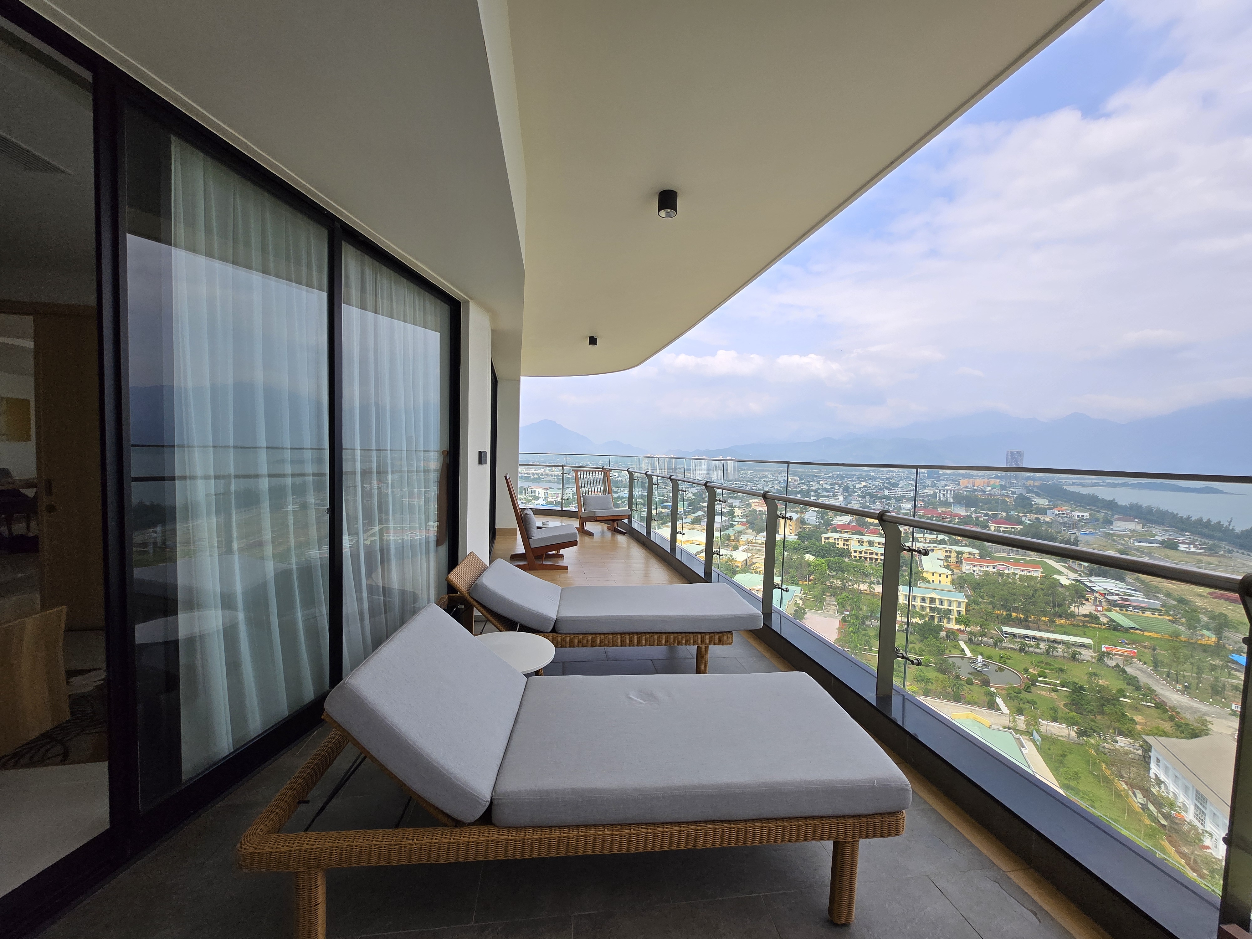 다낭 미카즈키 리조트 발코니