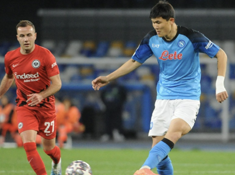 토리노 대 나폴리 김민재