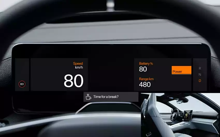 폴스타 4의 운전석 화면은 이렇습니다.