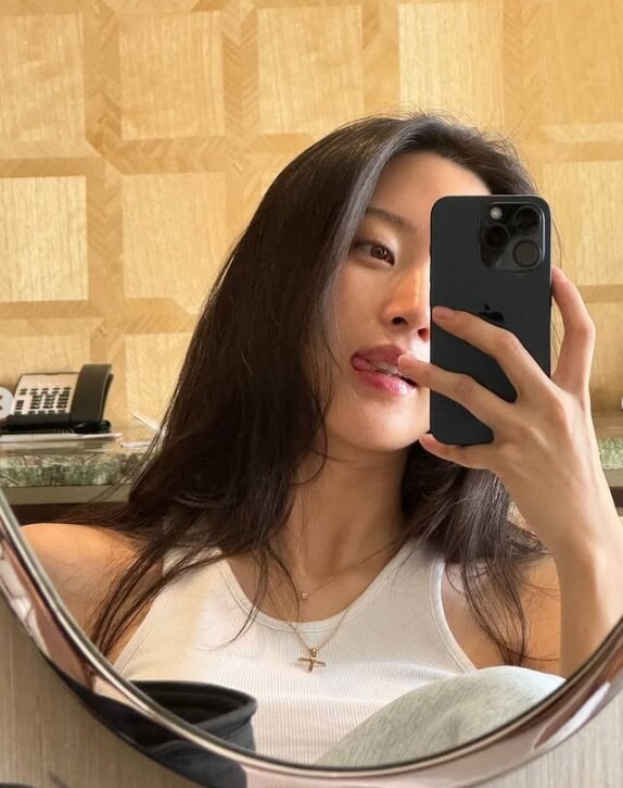 문가영 나이&amp;#44; 프로필&amp;#44;책&amp;#44; 출연 드라마 영화(+그놈은 흑염룡)🌟 