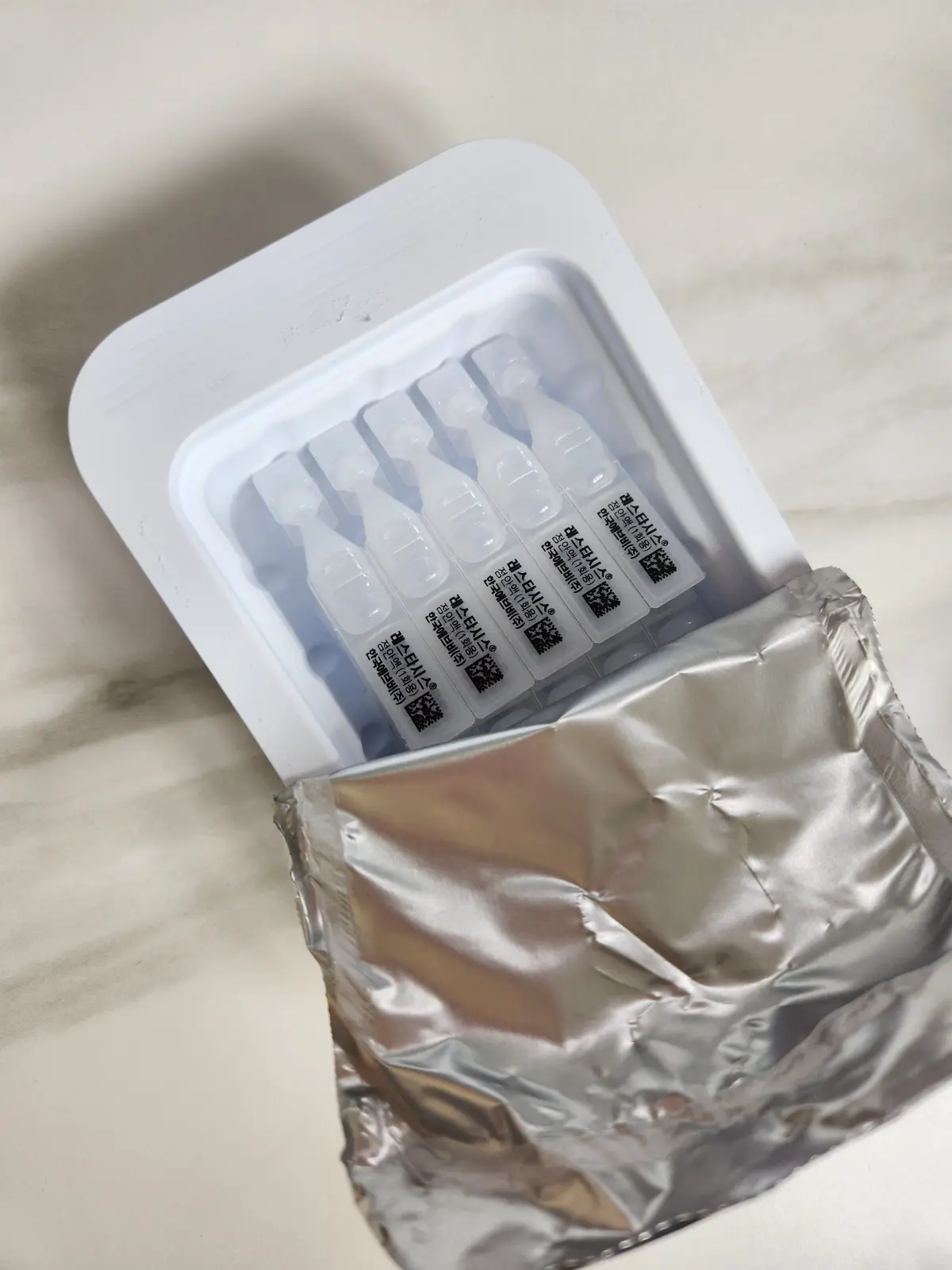 안구건조증-치료제-레스타시스-점안액-안약-포장-개봉